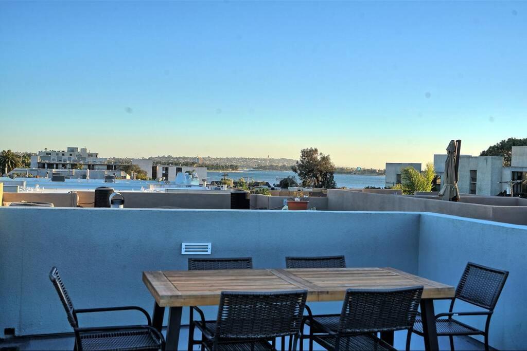 3Bd Sleeps 8 Rooftop Bayside Feel The Ocean Breeze Villa San Diego Eksteriør billede